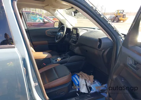 2022 Ford Bronco Sport Badlands z USA, uszkodzony, nr VIN 3FMCR9D91NRD63006